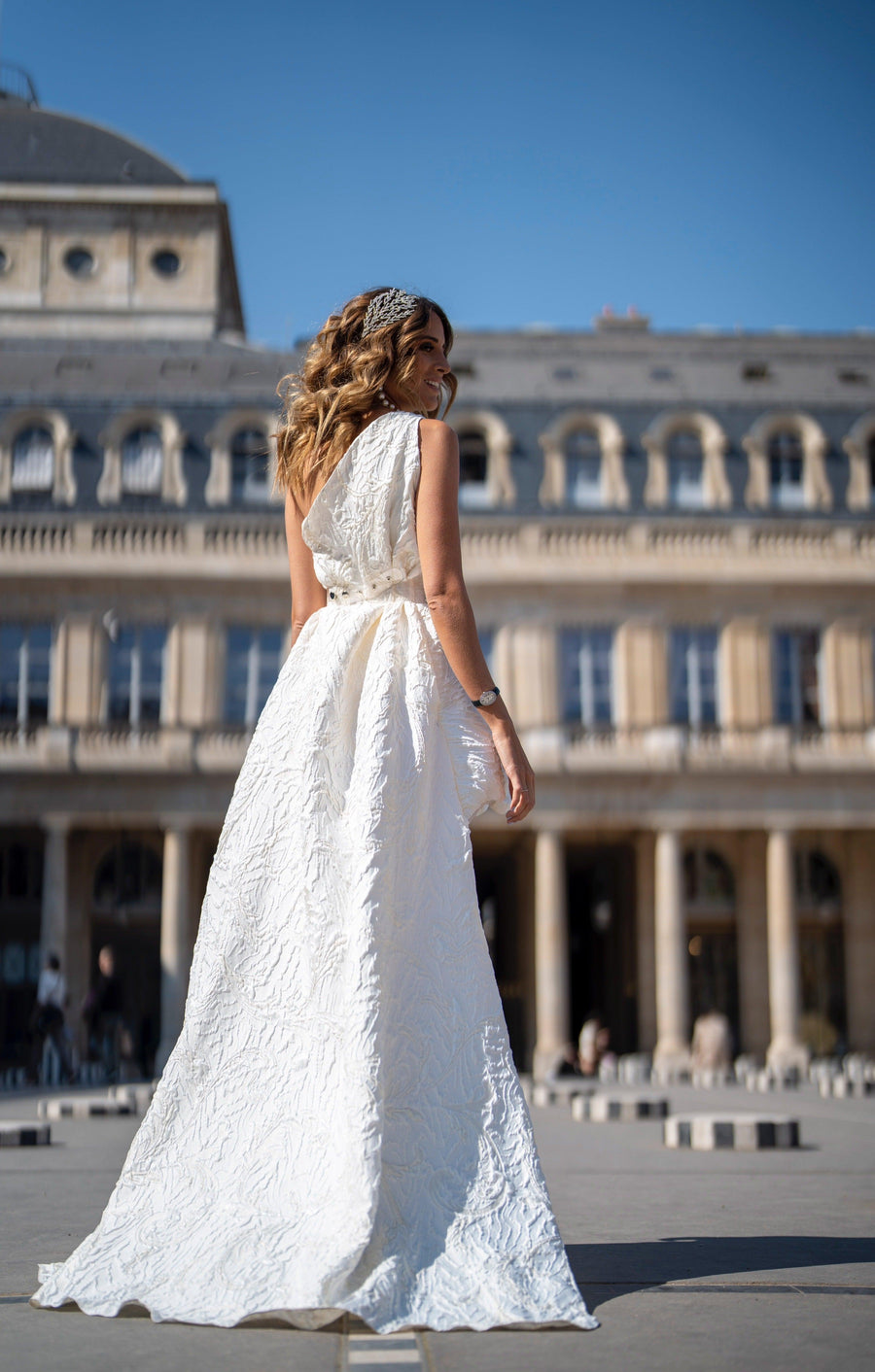 Robe asymetrique blanche Clara - Maison Lou